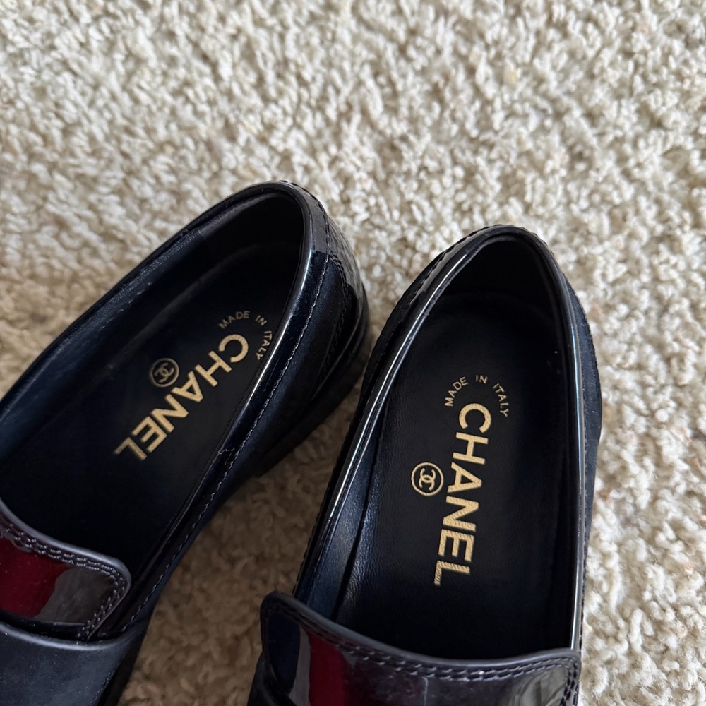 CHANEL black loafers - Picture 3 of 10